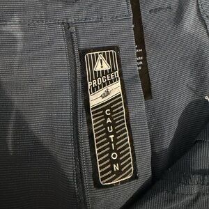 Travis Mathew shorts - size 36 - excellent condition!